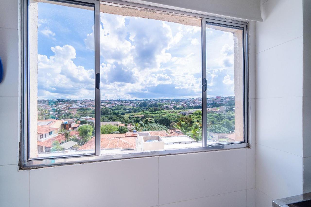 Ap 85M2 , 2Qts Com Suite , Estacionamento, Cozinha Completa , Wi-Fi 500Mb , Jr Catito Brasilia Exterior foto